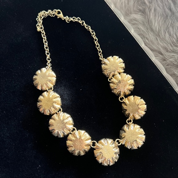 Beautiful Black Glass Acrylic Accent & Rhinestone Gold Tone Necklace WHBM - Picture 4 of 5